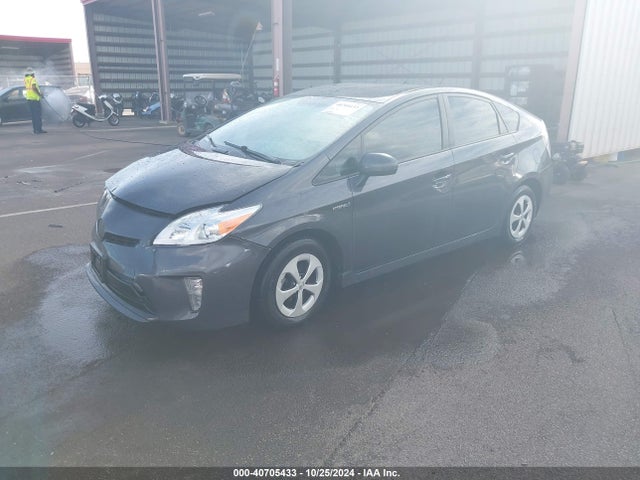 Toyota Prius Five/four/three/two 2014 JTDKN3DU2E1785504 Image 2