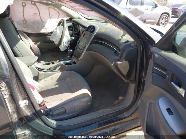 Chevrolet MALIBU LS 2015 1G11B5SL7FF210404 Image 5
