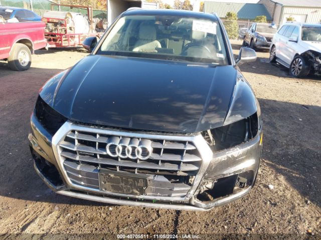 WA1ANAFY2J2230633 Audi Q5 2.0t Premium/2.0t Tech Premium