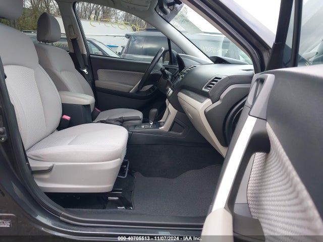 Subaru Forester 2.5i Premium 2017 JF2SJAEC3HH559605 Image 5