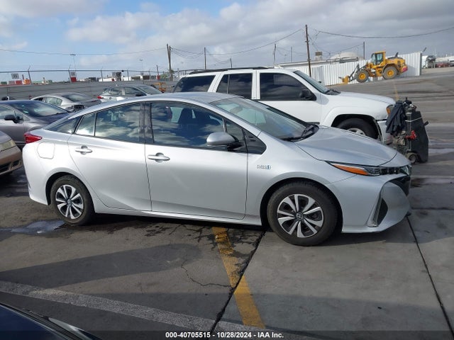 Toyota Prius Prime Premium 2017 JTDKARFP6H3009486 Image 13