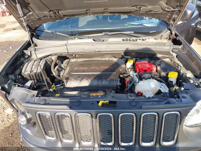 ZACCJBBB1JPH10704 Jeep Renegade Latitude 4x4