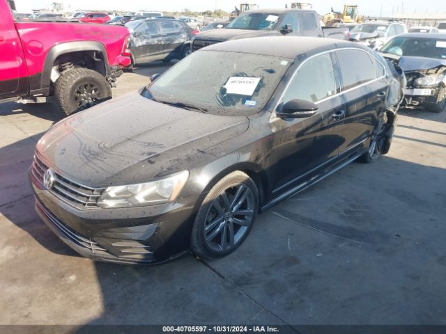 1VWAT7A35GC062304 Volkswagen Passat 1.8t R-line