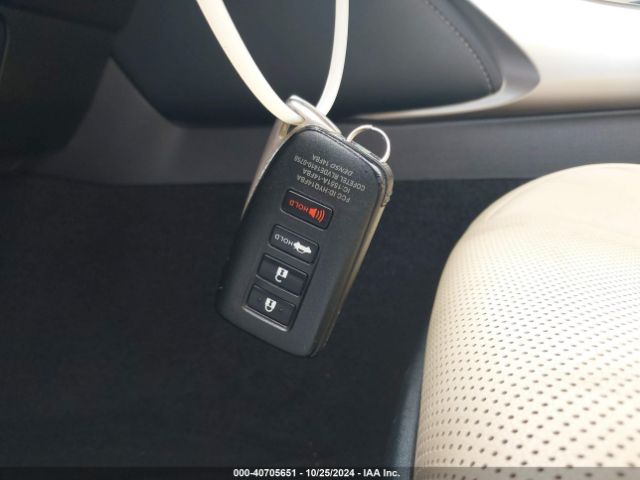 JTHBA1D22G5004179 Lexus IS 200T