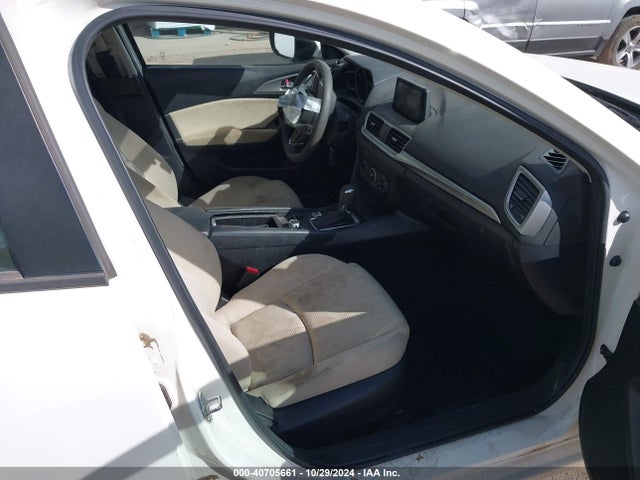 3MZBN1U76HM106885 Mazda Mazda3 Sport