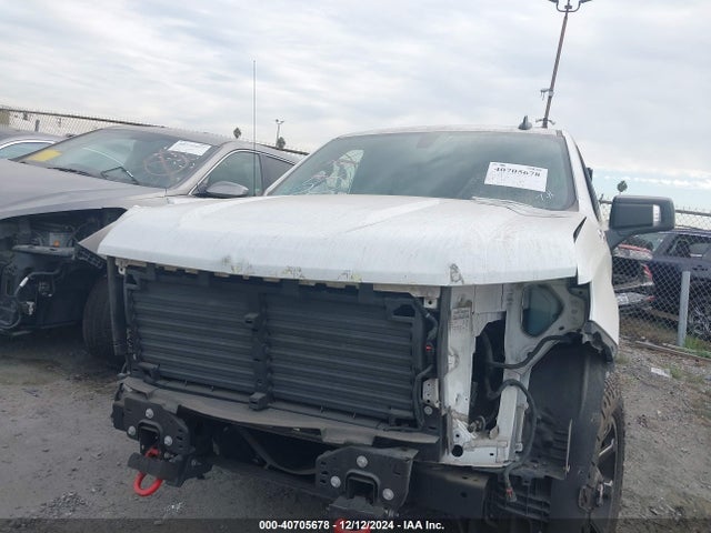 1GCPYFEDXKZ146393 Chevrolet Silverado 1500 Lt Trail Boss