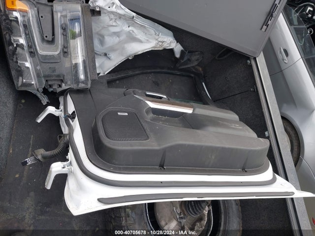 1GCPYFEDXKZ146393 Chevrolet Silverado 1500 Lt Trail Boss