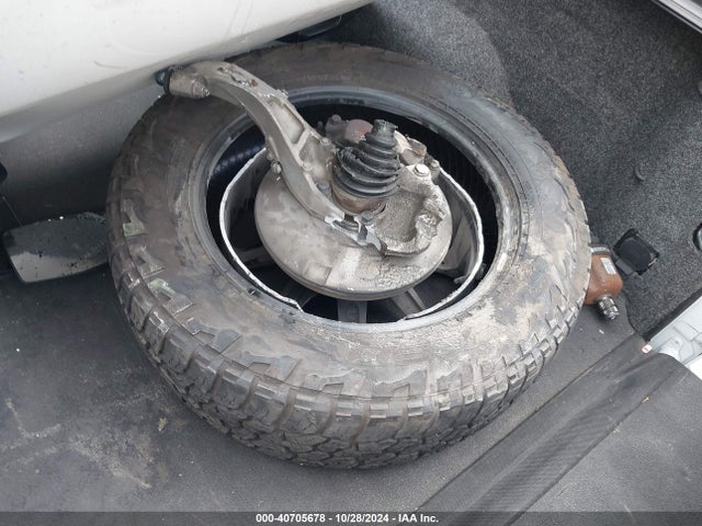 1GCPYFEDXKZ146393 Chevrolet Silverado 1500 Lt Trail Boss