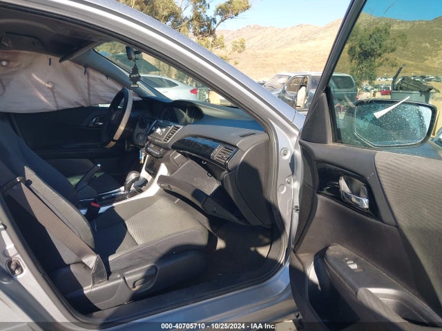 Honda ACCORD LX 2017 1HGCR2F39HA253020 Image 5