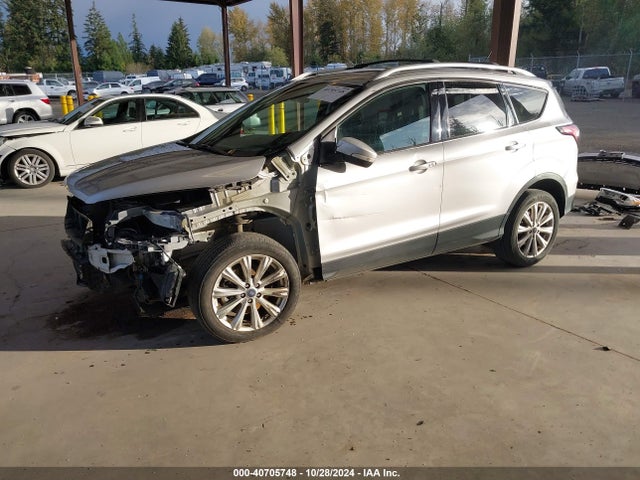Ford Escape Titanium 2018 1FMCU9J91JUA31833 Image 2
