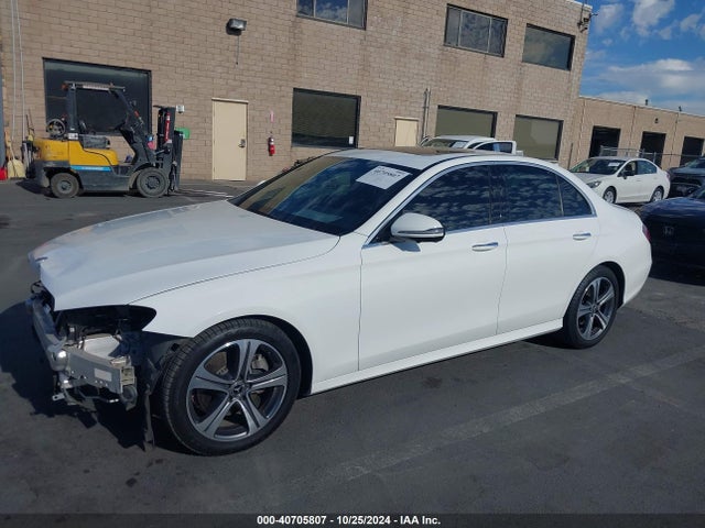 WDDZF4JB3KA579453 Mercedes-Benz E 300