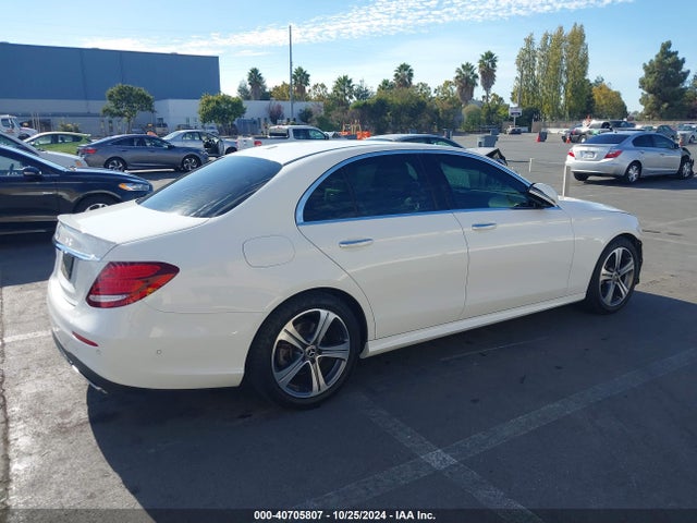 WDDZF4JB3KA579453 Mercedes-Benz E 300