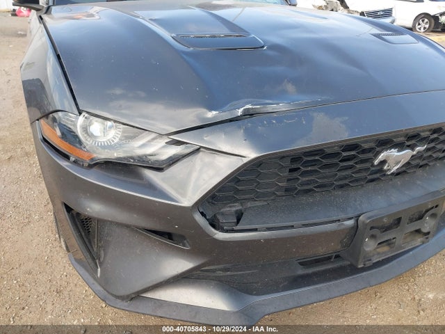 Ford Mustang Ecoboost 2018 1FA6P8TH2J5132144 Image 17