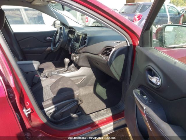 1C4PJLCB3LD586314 Jeep Cherokee Latitude Fwd