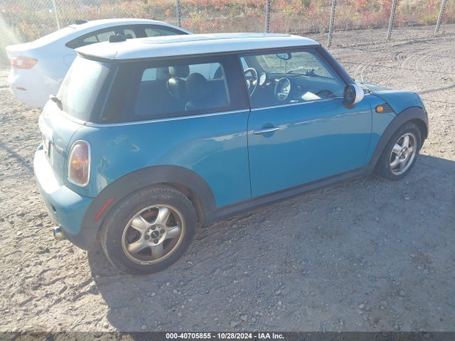 2009 MINI COOPER WMWMF33529TW78511 Photo 3
