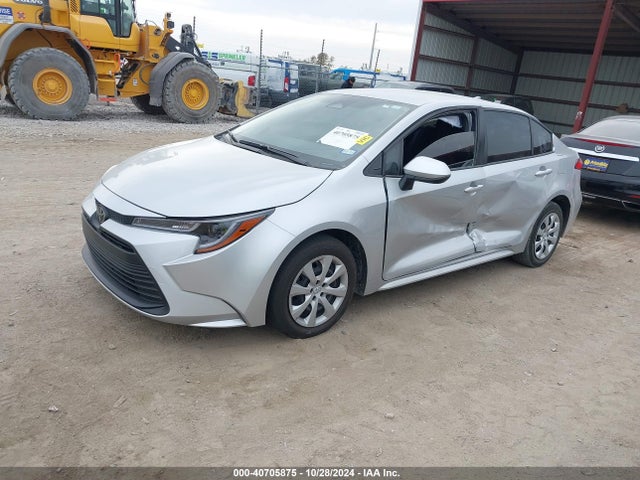 Toyota COROLLA LE 2023 JTDB4MEE1P3008917 Image 2