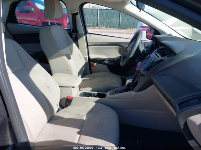 1FADP3F24HL279377 Ford FOCUS SE