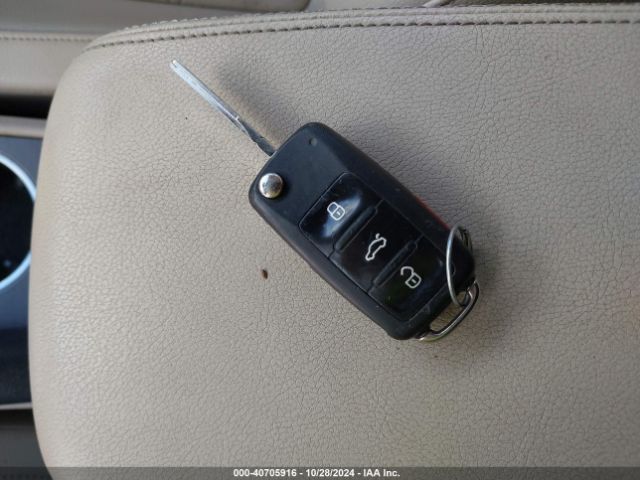 1VWBN7A36EC101123 Volkswagen Passat 2.0l Tdi Se