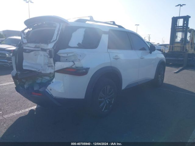 5N1DR3BA9NC238509 Nissan Pathfinder Sv 2wd