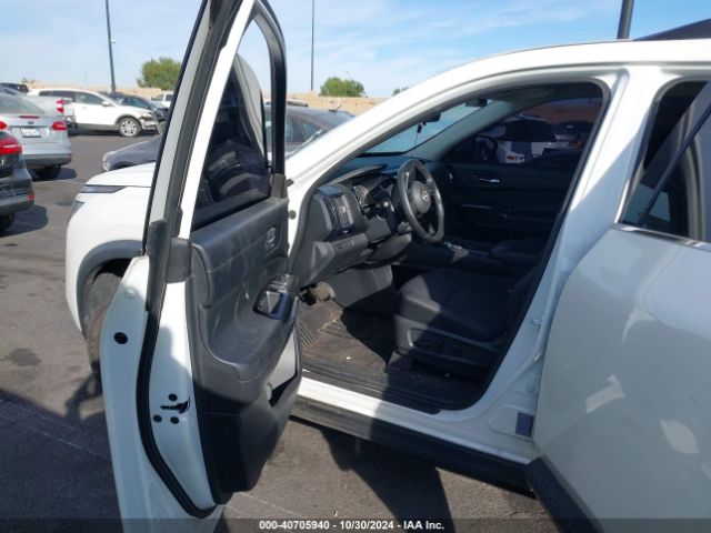 5N1DR3BA9NC238509 Nissan Pathfinder Sv 2wd