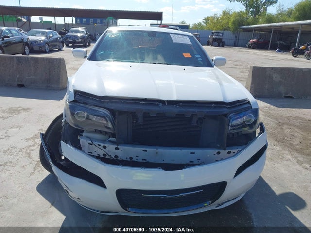 Chrysler 300 2019 2C3CCABG0KH601223 Image 12