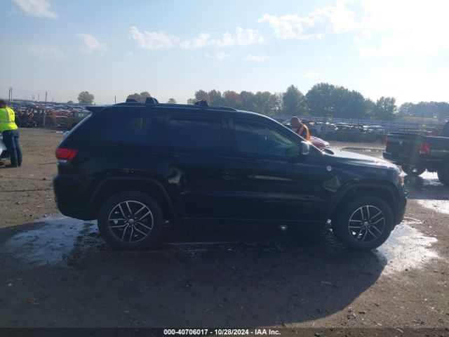 1C4RJFLGXJC221072 Jeep Grand Cherokee Trailhawk 4x4