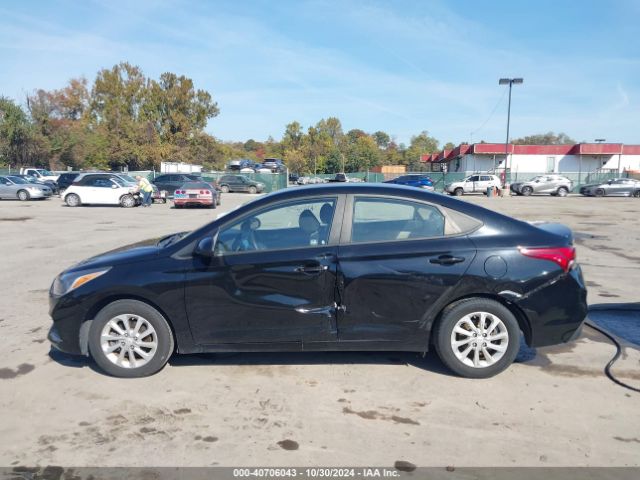 3KPC24A39JE010218 Hyundai Accent Sel