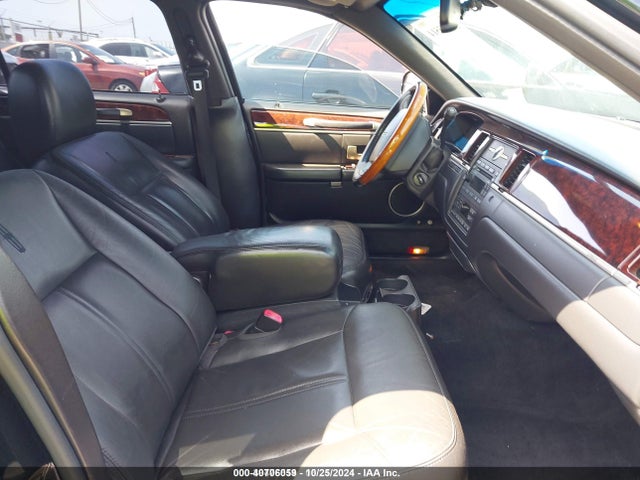 Aukcja sprzedaży 2011 Lincoln Town Car Signature Limited, vin: 2LNBL8CV9BX750969, numer aukcji: 40706059