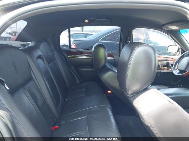 Aukcja sprzedaży 2011 Lincoln Town Car Signature Limited, vin: 2LNBL8CV9BX750969, numer aukcji: 40706059