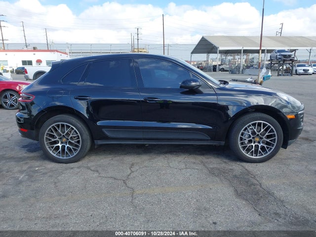 Porsche MACAN S 2017 WP1AB2A59HLB14608 Image 13