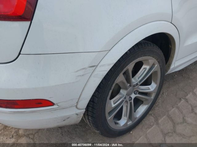 WA1HCCFS3HR009362 Audi Q3 2.0t Premium