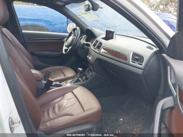 WA1HCCFS3HR009362 Audi Q3 2.0t Premium