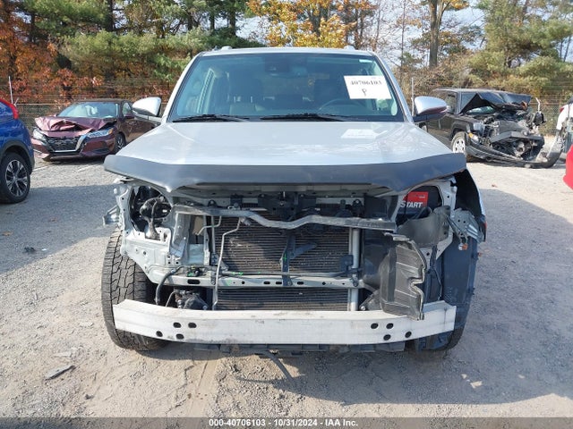Toyota 4runner Limited 2020 JTEBU5JR5L5833450 Image 13