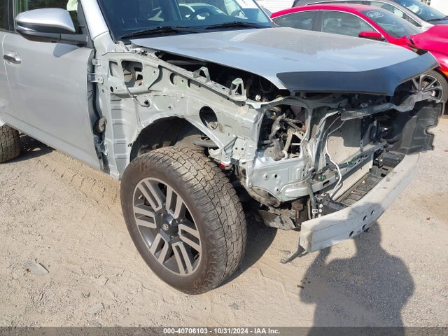 Toyota 4runner Limited 2020 JTEBU5JR5L5833450 Image 18
