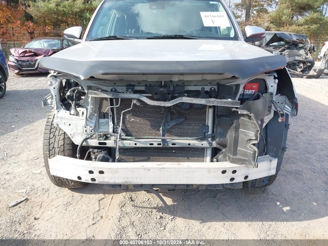 Toyota 4runner Limited 2020 JTEBU5JR5L5833450 Image 6