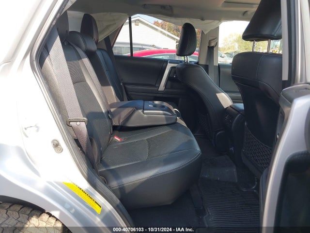 Toyota 4runner Limited 2020 JTEBU5JR5L5833450 Image 8
