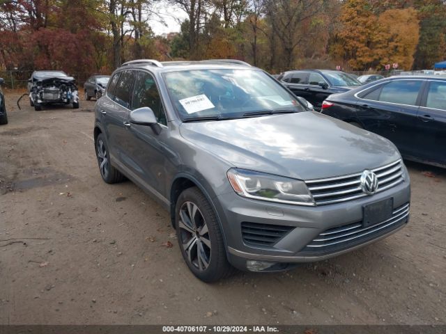 2017 VOLKSWAGEN TOUAREG WVGRF7BP1HD000775