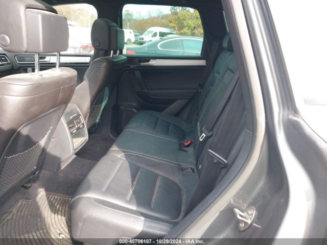 2017 VOLKSWAGEN TOUAREG WVGRF7BP1HD000775 Photo 7