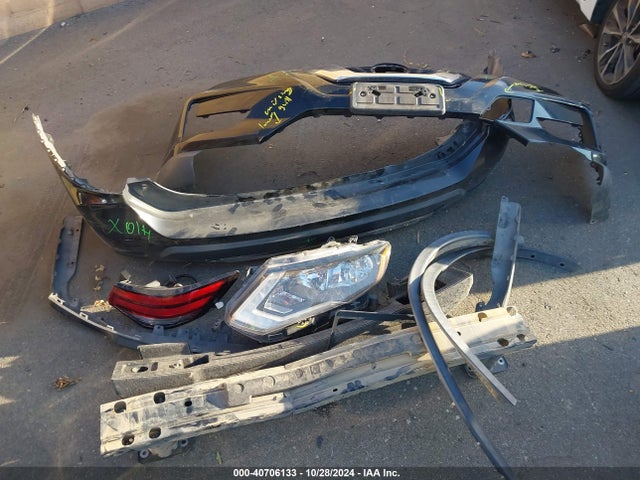 Nissan ROGUE SV 2018 KNMAT2MT8JP503442 Image 12