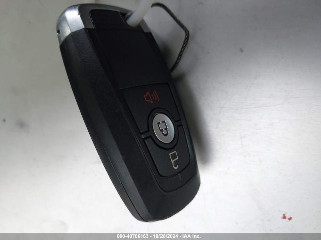 1FMCU0G60NUA70900 Ford dragon di tc