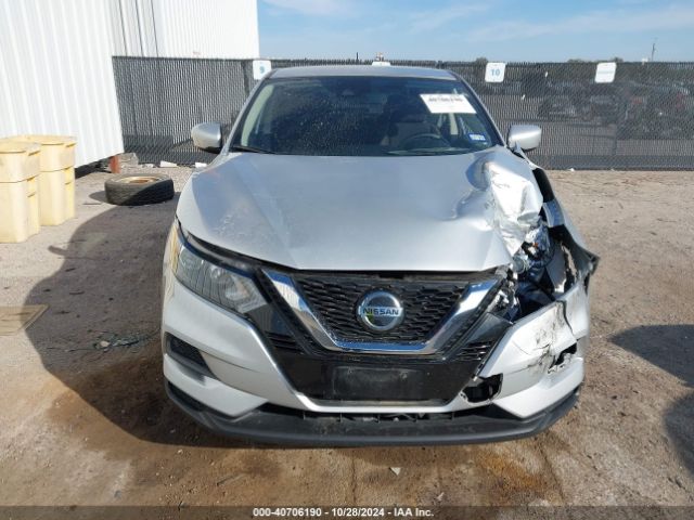 JN1BJ1AV1NW583210 Nissan Rogue Sport S Fwd Xtronic Cvt