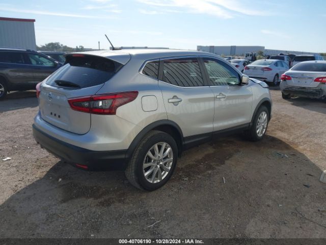 JN1BJ1AV1NW583210 Nissan Rogue Sport S Fwd Xtronic Cvt
