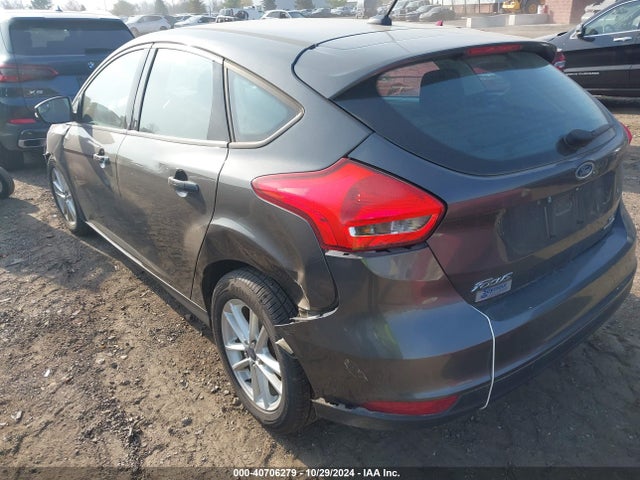 Ford FOCUS SE 2015 1FADP3K21FL293322 Image 3