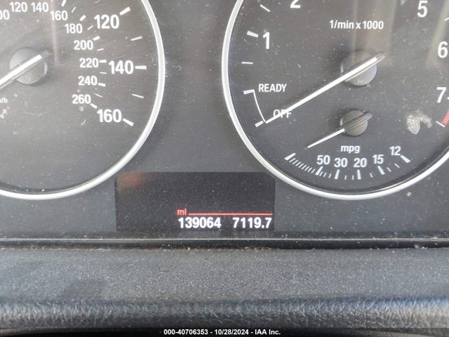 BMW 320 I 2016 WBA8A9C53GK617741 Image 14