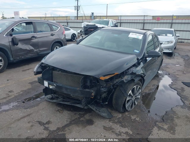 Hyundai ELANTRA GT 2018 KMHH35LEXJU074658 Image 2