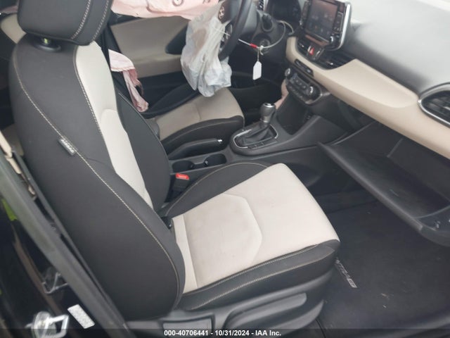 Hyundai ELANTRA GT 2018 KMHH35LEXJU074658 Image 5