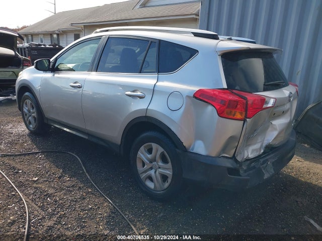 Toyota RAV4 LE 2015 JTMBFREV1FJ019787 Image 3