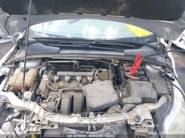 1FADP3K22EL414115 Ford FOCUS SE