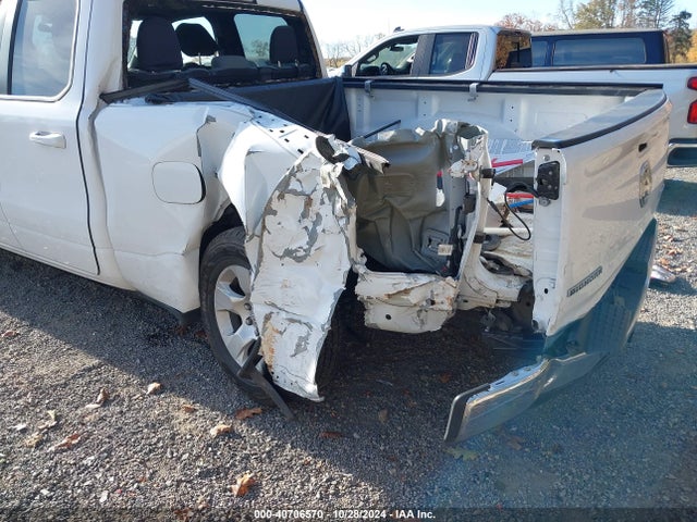 1C6RRFBG0NN278795 RAM 1500 Big Horn  4x4 6'4 Box