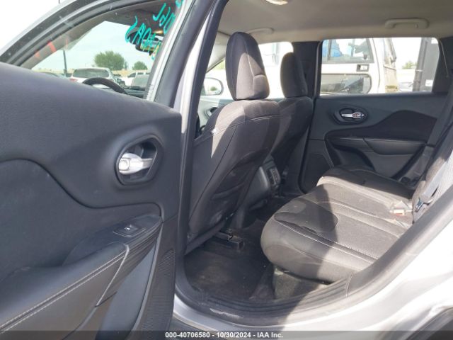 1C4PJMCB7FW779211 Jeep Cherokee Latitude